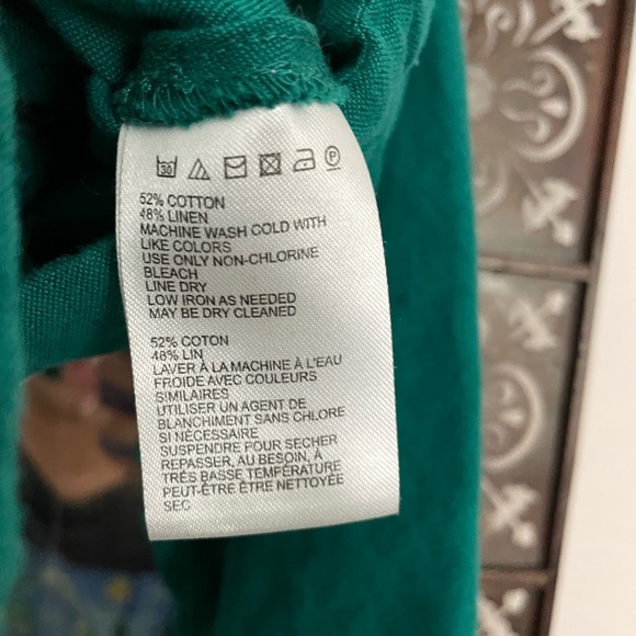 Urban Outfitters Kimmy Wrap Crop Top - Picture 8 of 10